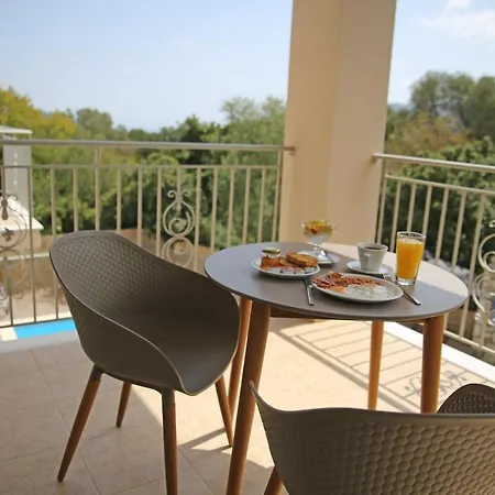 빌라 Amarianos Agia Efimia