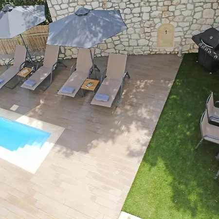 Amarianos Villa *