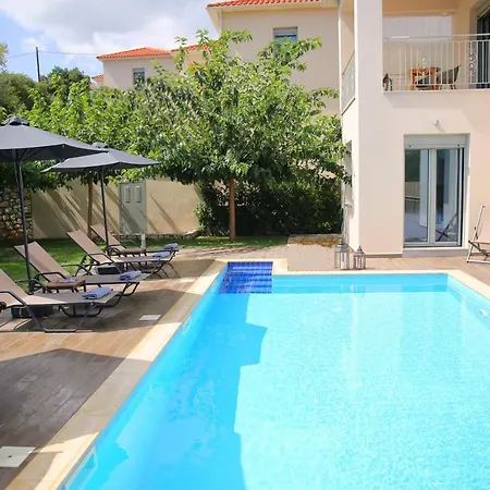 ヴィラ Amarianos *