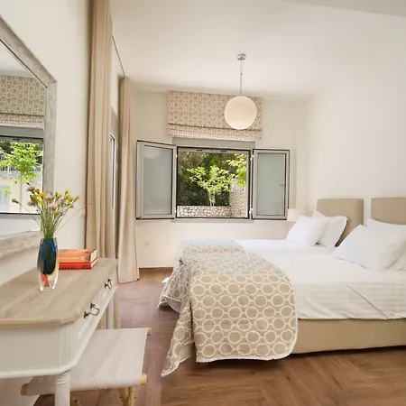 ヴィラ Amarianos *